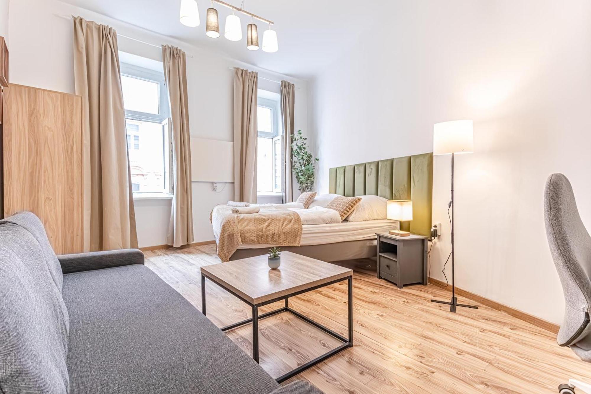 Lovely 1br In Prime Location Of * Vienna